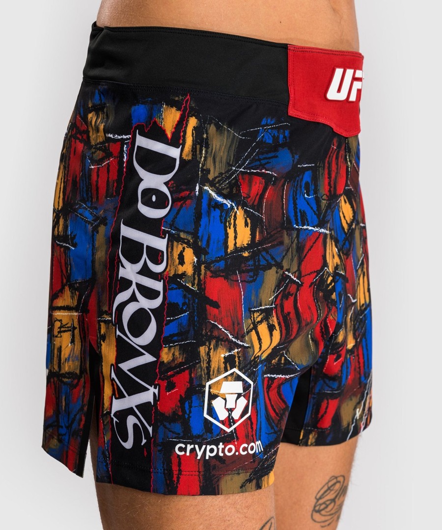mannen ufc ongeëvenaard door venum red charles oliveira gevecht kort