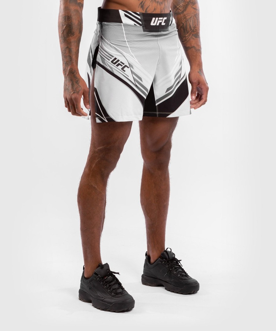 ufc venum authentic fight night gladiator shorts voor heren - wit